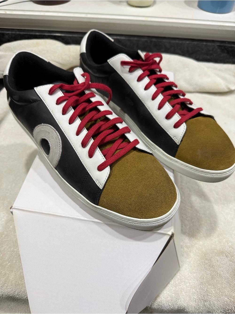 Oliver Cabell Metropolis Low-Top Sneakers - Black, White, Burgundy